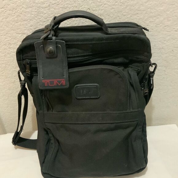 Tumi USA Crossbody Shoulder briefcase Bag  Nylon Black H15x W11”x D 6” - Picture 1 of 16